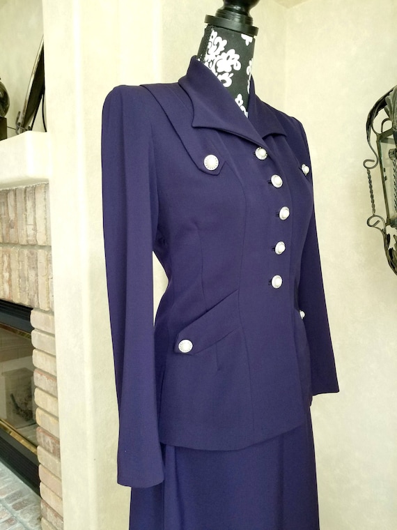 Sharp Vintage 1940s 1950s Violet Wool Gabardine Su