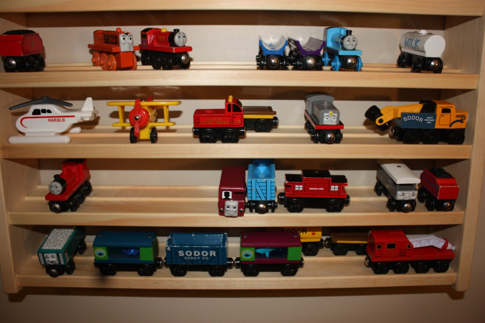thomas train storage bench