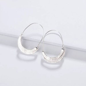 STELLA Modern large hoops/ Gift ideas for her/ Anniversary gift/ Wedding earrings/ Statement earrings/ Casual earrings/ Everyday earrings Silver