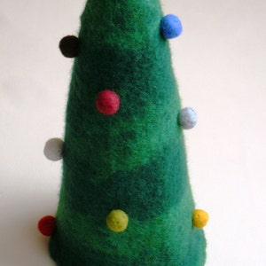 Felt christmas trees, christmas home decor, christmas table centerpiece.