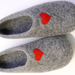 Slide slippers. Womens Felted wool Slippers