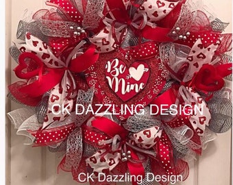 BE MINE Valentine Red and White Heart Deco Mesh Wreath/Red and White Wreath/Valentine Wreath