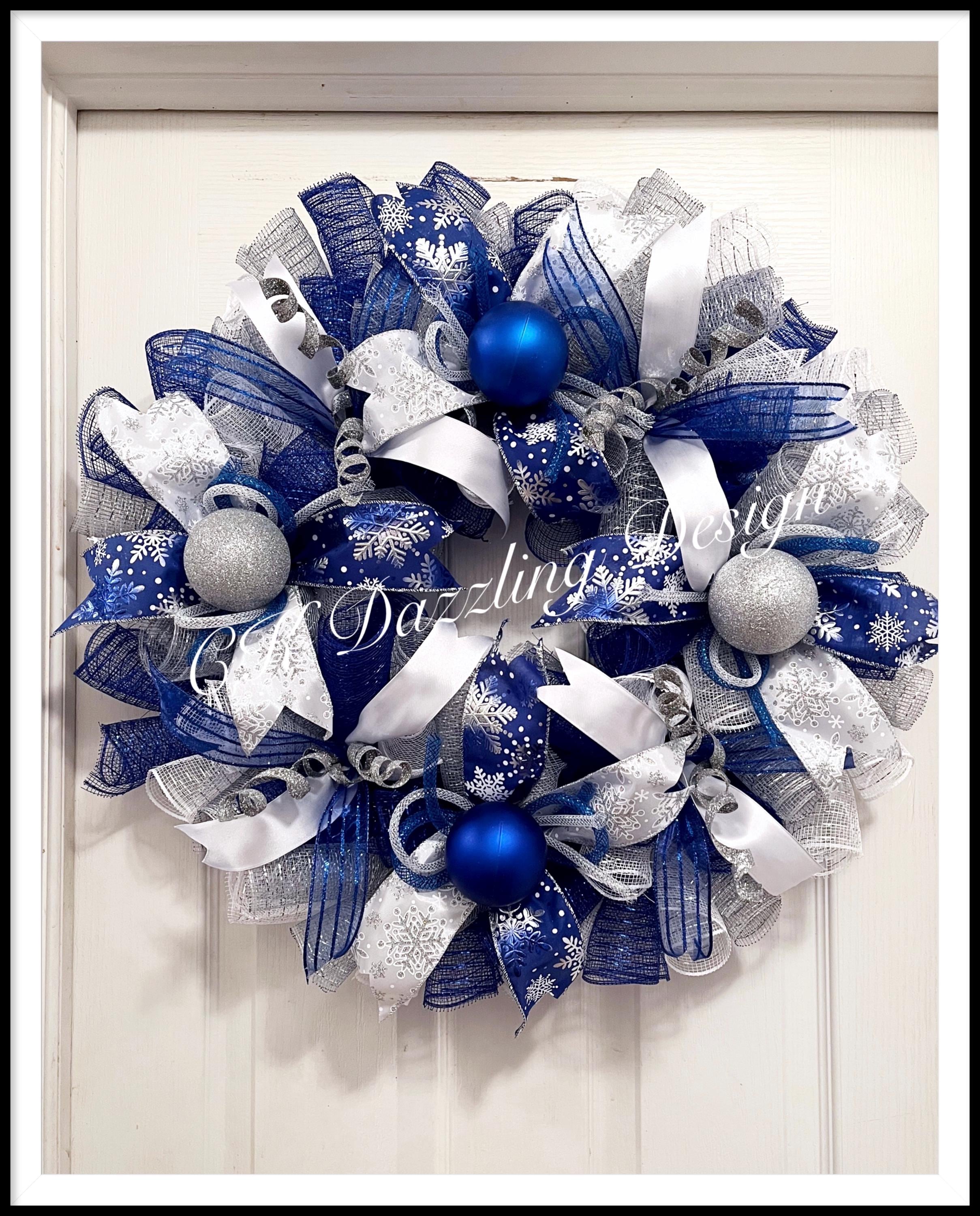 Corona navideña de malla decorativa azul, plateada y blanca/Corona navideña  de malla decorativa azul y plateada/Corona navideña/Corona navideña azul, image size:2418x3000