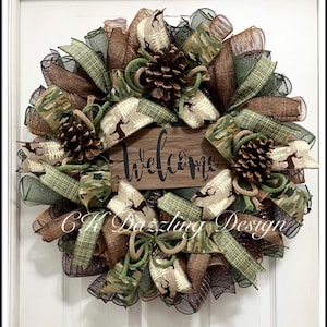 Welcome Cabin Wreath with Pinecones and Deer – Rustic Burlap Decor