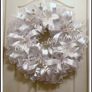 Elegant White Lily Deco Mesh Wreath/White Lily Wreath/Lily Wreath/Elegant White Wreath/Wedding Wreath/Communion Wreath/Blessing Wreath