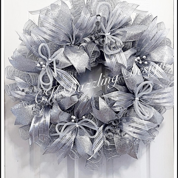 Silver Wreath - Etsy