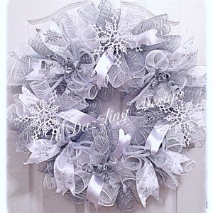 Winter Snowflake Deco Mesh Wreath/Snowflake Wreath/Winter Wreath/Christmas Wreath/Christmas Snowflake Wreath