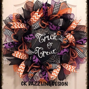 Trick or Treat Halloween deco mesh wreath/Halloween wreath/Orange and black Halloween wreath