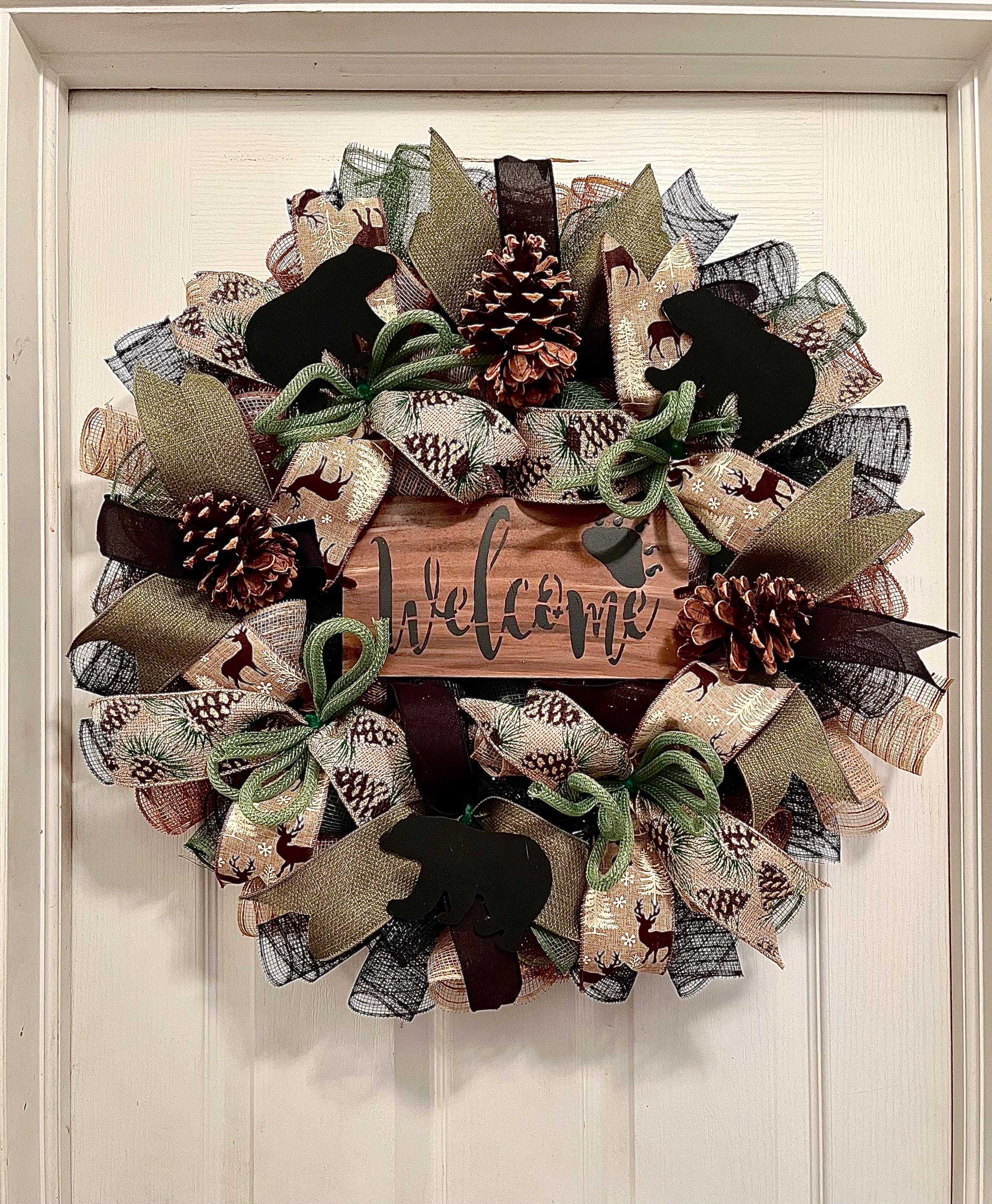 Black Bear Welcome Wreath: Cabin Decor With Pinecones - Etsy