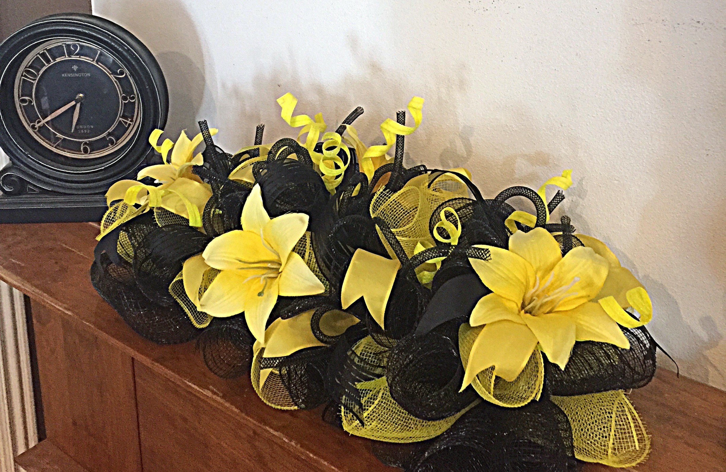 20 Black and Yellow Deco Mesh arrangement/Black and | Etsy