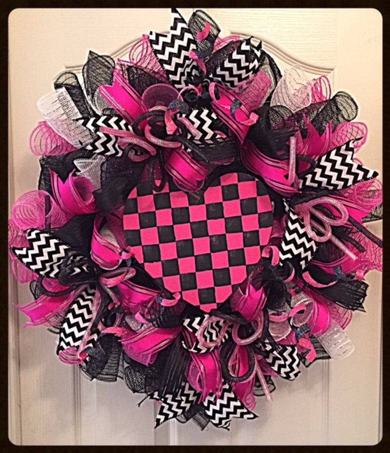 Valentine Hot Pink and Black Checkered Heart Deco Mesh WreathValentine WreathHot Pink and Black Valentine WreathValentine Heart Wreath
