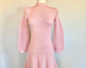 Sexy 40’s Vintage Pink & gold lame sweater dress Sz 28” W