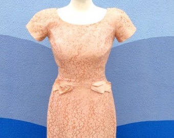 Vintage 40's 50's Chantilly lace peach blossom Party Dress Sz 26" waist