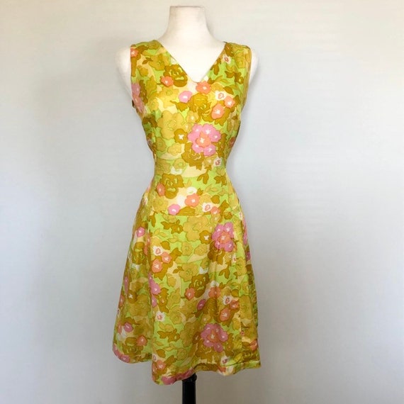 Vintage 60's Mid Century Dropwaist Floral Print Si