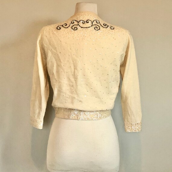 Vintage 1950’s Sequin trim Ivory Beaded Sweater S… - image 4
