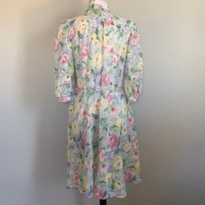 Vintage 80's Does 40's Floral Semi Sheer Summer Day Dress Sz 32 W image 5