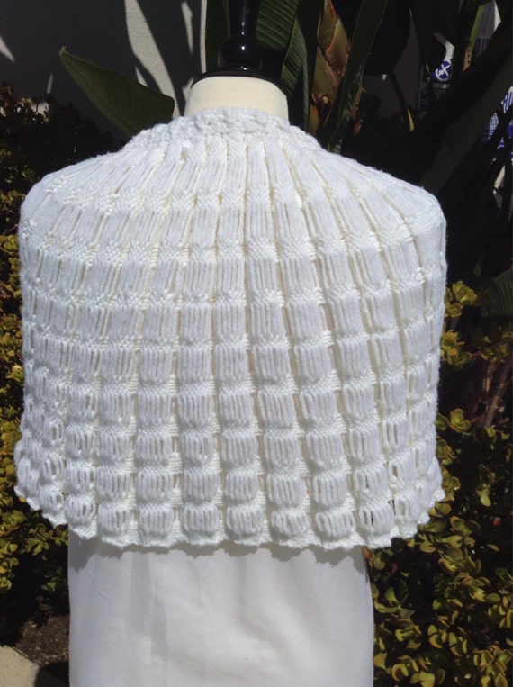 Vintage winter cozy capelet shawl bolero wrap cro… - image 3