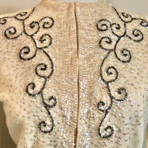 Vintage 1950’s Sequin trim Ivory Beaded Sweater S… - image 5