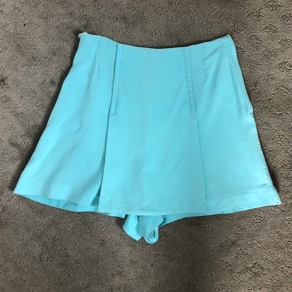 Vintage 40’s 50’s high waist side zip Aqua shorts Sz 26” W