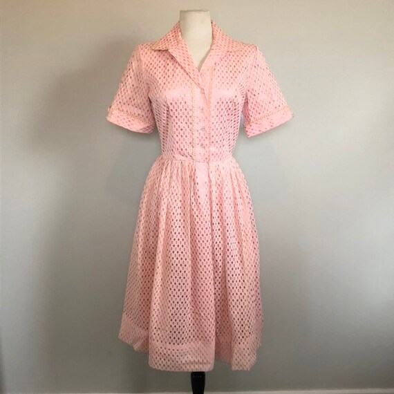 Pretty in Pink Classic 50's Vintage Shirt waist P… - image 2