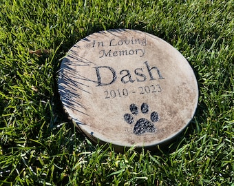 Custom Engraved Pet Memorial Stone 7.5&quot; Diameter &#39;In Loving Memory&#39;