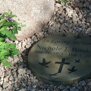 Memorial & Tribute Stone 11 inch In Loving Memory