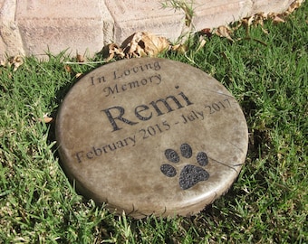 Custom Engraved Pet Memorial Stone 7.5" Diameter 'In Loving Memory'