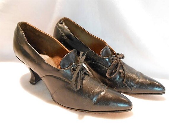 Antique Edwardian Black Calfskin Tie Shoes, c, 191