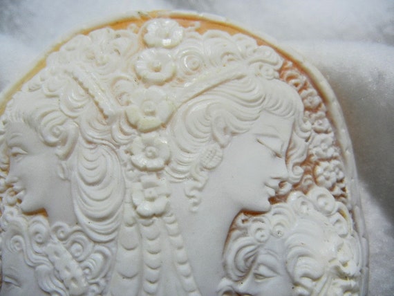 Extraordinary Antique Shell Cameo, Hand Carved in… - image 4