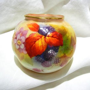 Vintage Royal Worcester Floral & Fruit Artist Signed Bowl, Bishop, c. 1958 G161