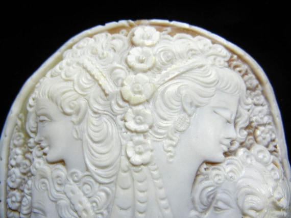 Extraordinary Antique Shell Cameo, Hand Carved in… - image 2