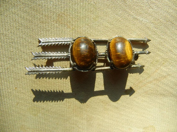 Vintage Navajo Arrow Brooch or Pin, c. 1930s - image 3