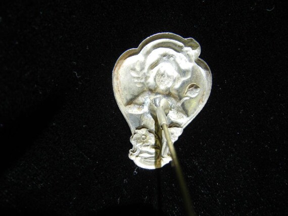 Antique Mucha Hat Pin in Sterling Silver, Lady of the Flowers / Lilies, c. 1900 View 5