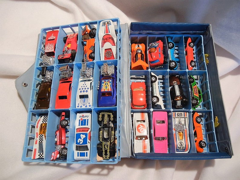 Vintage Matchbox City With 24 Matchbox Cars Made in England Etsy