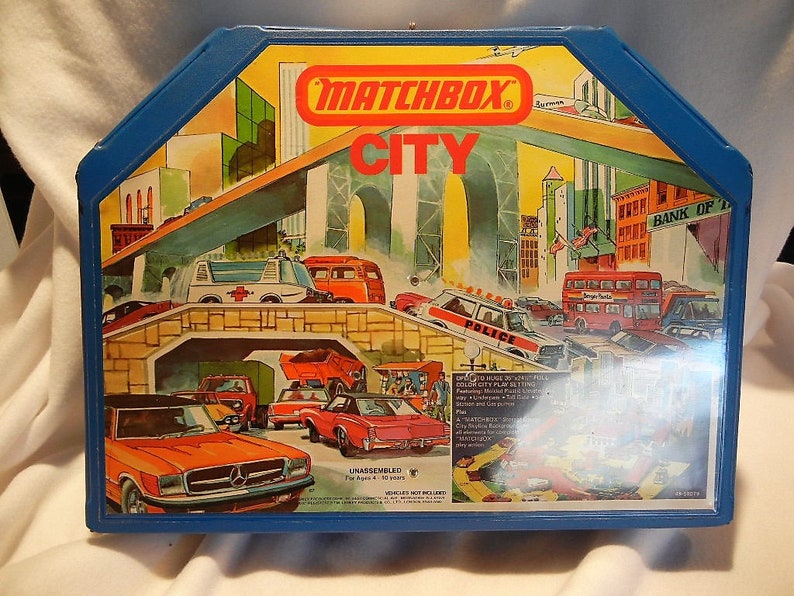 Vintage Matchbox City With 24 Matchbox Cars Made in England - Etsy