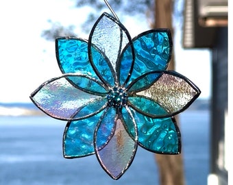 Stained Glass Flower Suncatcher for Window Hanging or Patio Decor, Glass Suncatcher,  Mother's Day Gift, Gift for Her, Gift for Mom  Stepmom