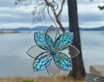 Stained Glass Flower Suncatcher for Window Hanging or Patio Decor, Glass Suncatcher,  Mother's Day Gift, Gift for Her, Gift for Mom  Stepmom