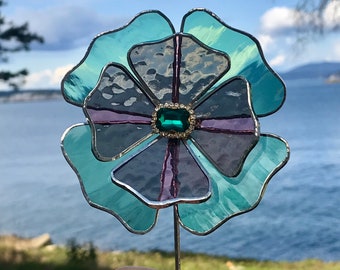 Stained Glass Flower Planter Decoration or Flower Garden Stake Perfect for Mother's Day Gift, Stained Glass Suncatcher Yard Art, Mom Gift