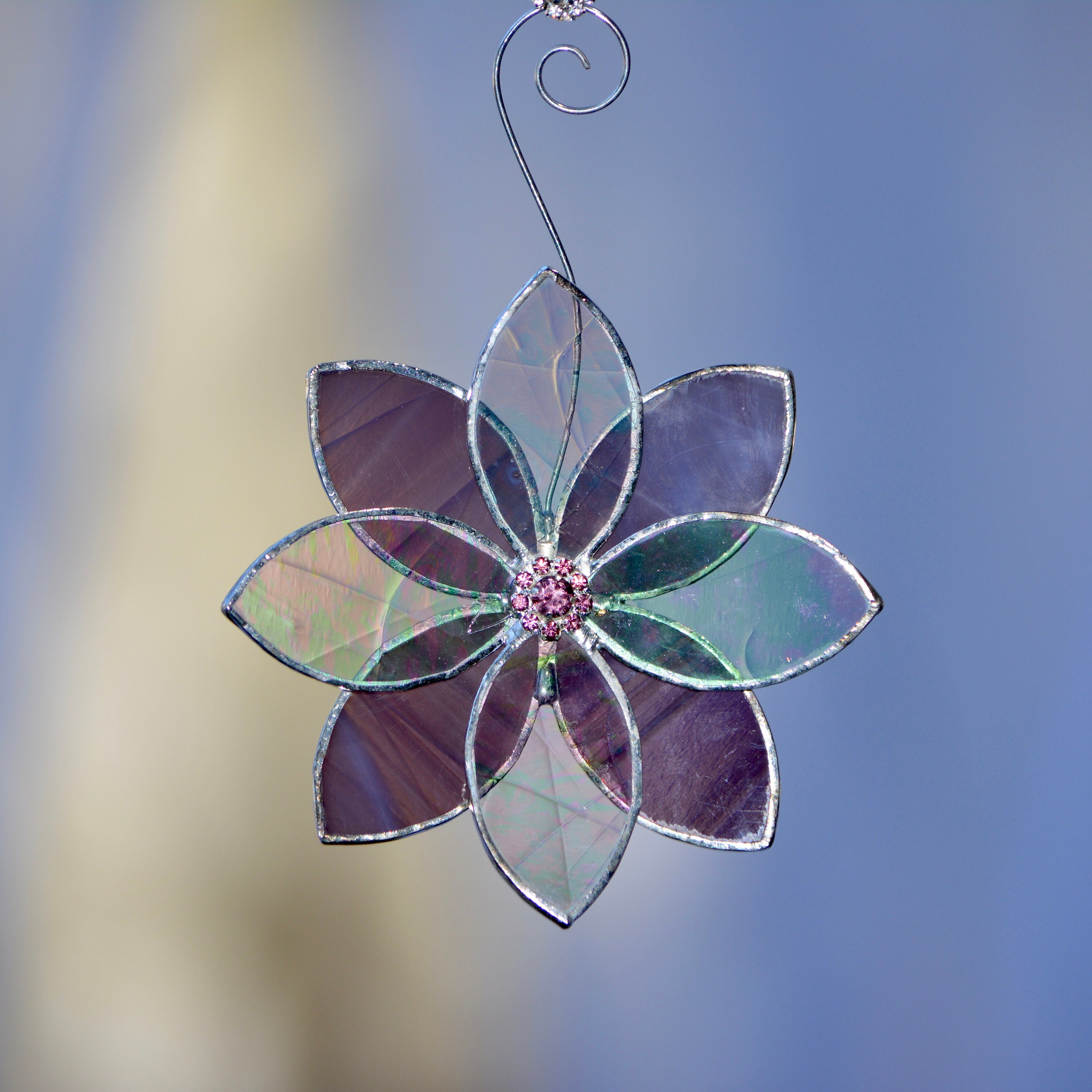Suncatchers Stained Glass Suncatcher Flower Window Hanging Glass Flower Mauve Purple and Clear
