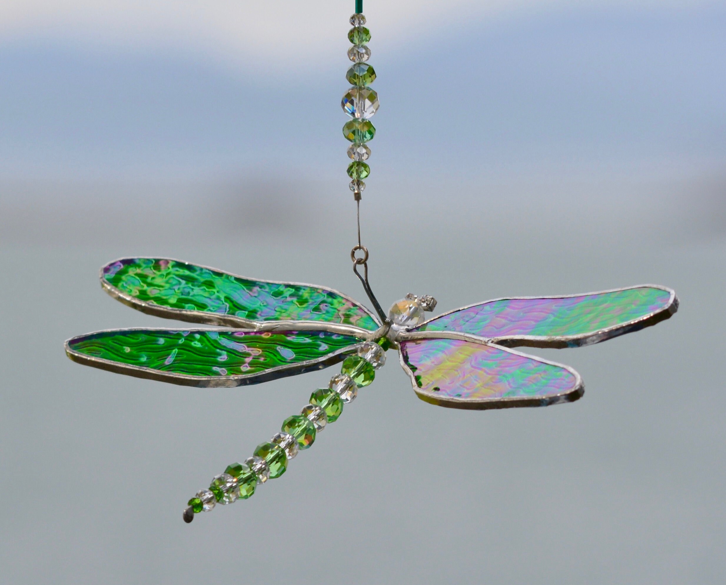 Buntglas Libellen-Sonnenfänger 30,5 Cm – Fensteraufhängung Für Drinnen Und Draußen, Handmade, Inkl. Metallkette
