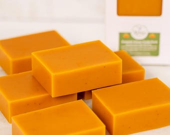 Handgemachte Kurkuma Seife: Sheabutter, Honig - Frankincense Moisturizing Bar