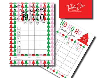 Könnte beinhalten: Eine druckbare Weihnachts-Bunco-Spielkarte mit einem roten, grünen und weißen Farbschema. Die Spielkarte zeigt ein festliches Weihnachtsbaum-Muster und enthält Platz zum Aufzeichnen von Spielpunkten, Siegen, Niederlagen und Mini-Buncos.