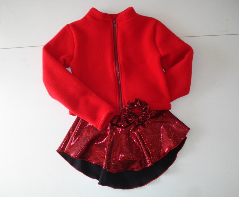 Girls Medium Skating Skirt and Jacket Set Red Zip up Fleece Jacket /& Red Skirt