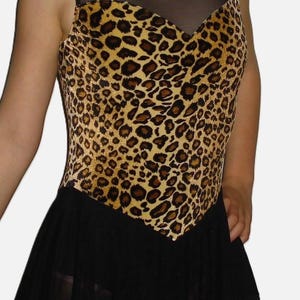 Figure Skating Dress, Girls and Ladies, Open Back, Leopard/Cheetah Velvet, Mesh or Solid Spandex & Attached Brief, Roller Skate bild 2