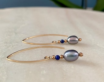 Pearl earrings, black freshwater pearls, 14k yellow gold filled V shaped wires, black pearl earrings, lapis, June birthstone