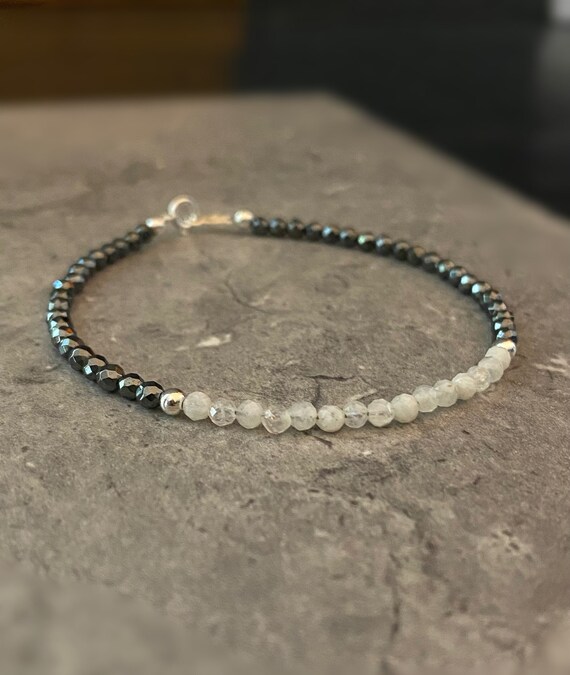 Moonstone and hematite beaded bracelet with sterling silver beads and clasp. * June birthstone * boho style