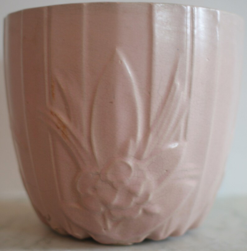 Large Flowers Pot Porch Jar Leaf Flower Matte Pink Vintage McCoy Jardiniere Planter