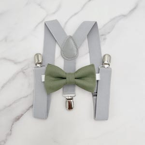 Moss Bow tie & Suspenders, Light Gray Braces, Eucalypt Bow Tie, Pocket Square, Ring Bearer Outfit, Boho Wedding, Rustic Wedding Outfit
