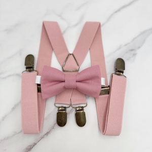 Nœud papillon rose poudré & bretelles, bretelles X - rose poudré, pochette de costume, tenue pour porte-alliances, mariage bohème, tenue de mariage rustique