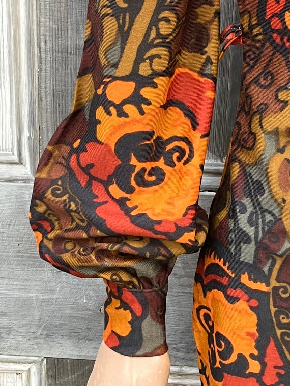 Groovy late 60s early 70s top in autumnal tones - image 5